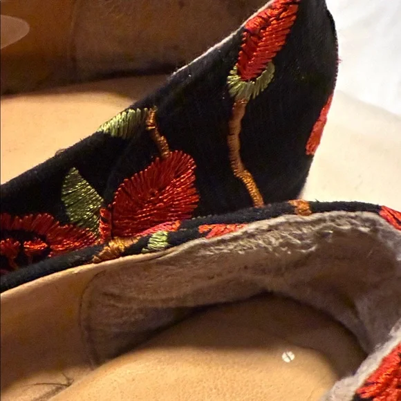Torrid Black Flats with Red and Green Floral Design - Picture 4 of 8